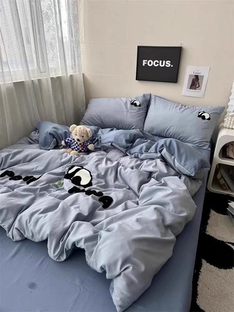 z4857404975754_8190aec58de5de49d7891b8a9cf6eb94