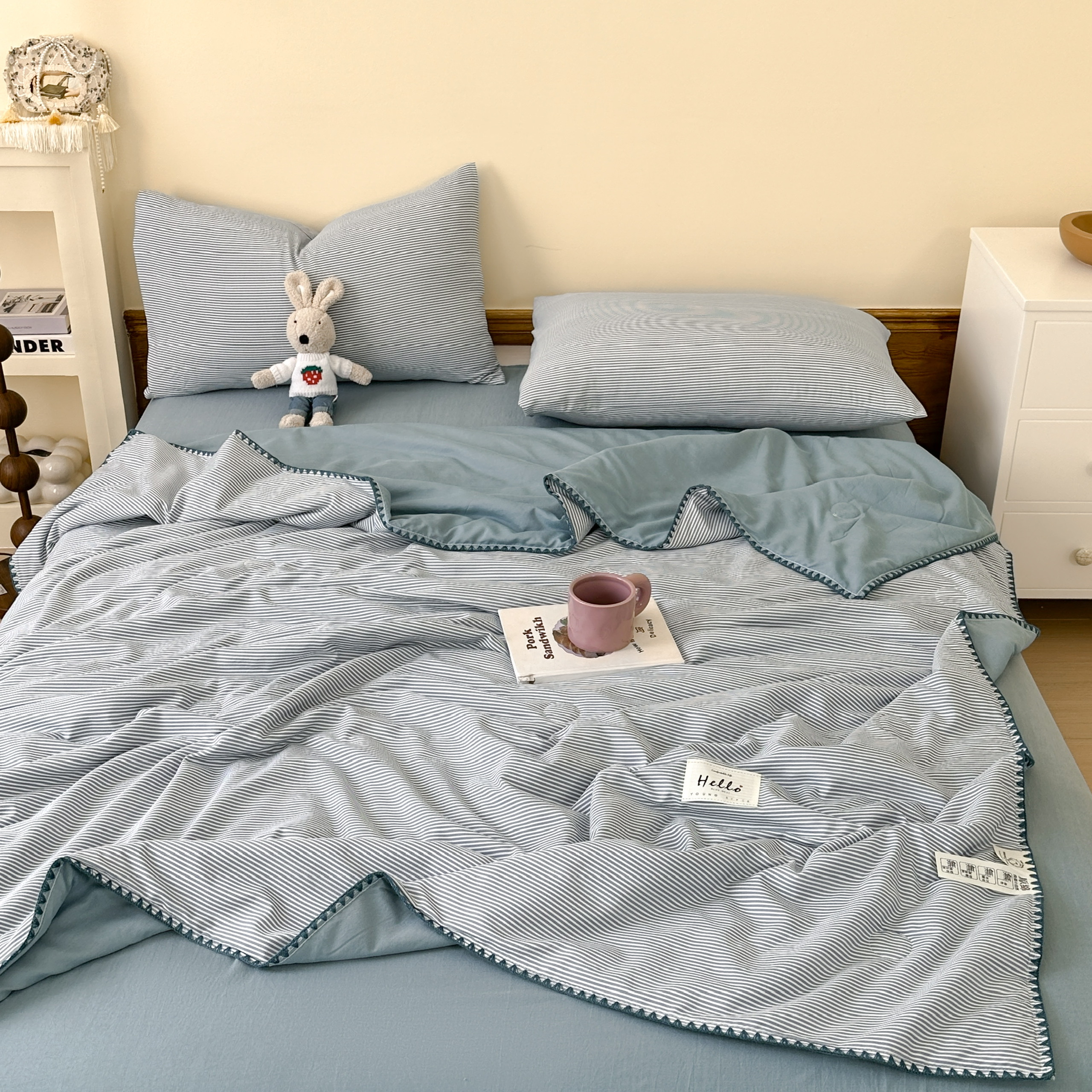 z6568834879485_d9eabdc96117eefacdf335631e7b1dab