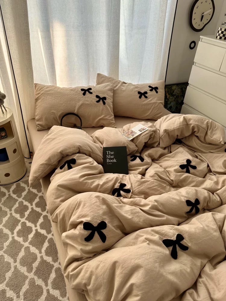 z5212520635739_4255ae7fb39396c1559864e53fbb3231